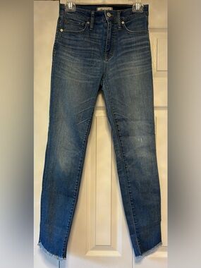 Madewell Women's Straight Leg Jeans in Dark Blue Wash